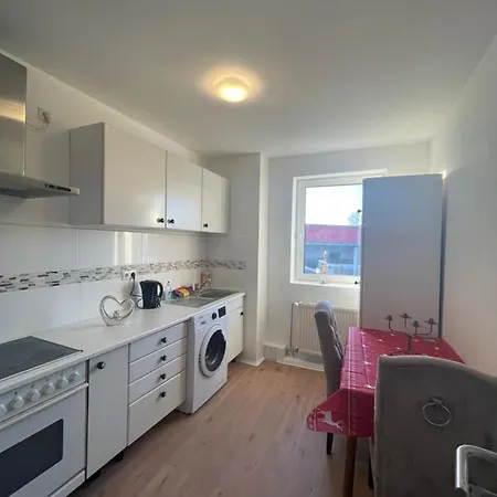 Apartmán Ruhige Gemutliche 2 Zi Whg Kernsaniert *